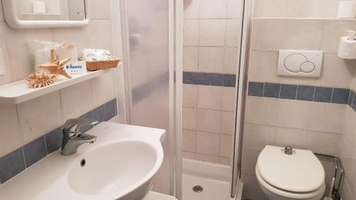 Hotel Haway Rimini Buitenkant foto