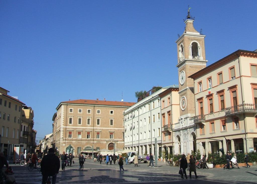 Hotel Haway Rimini Buitenkant foto