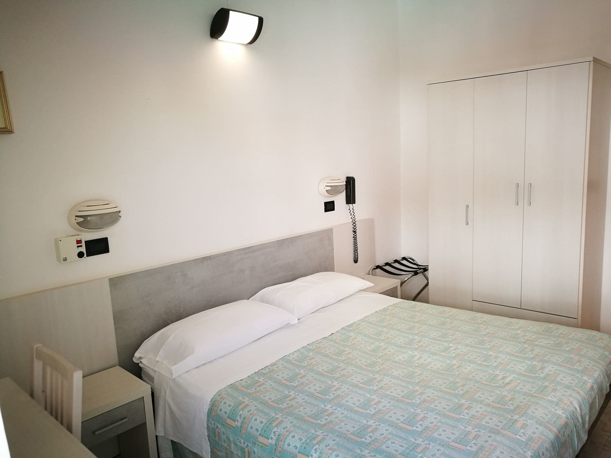 Hotel Haway Rimini Buitenkant foto